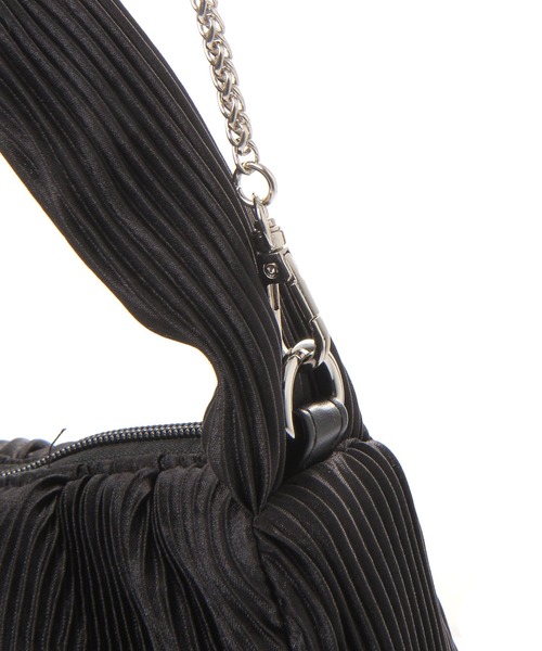 LAKOLE（ラコレ）の「プリーツ2WAYワンショルダーバッグ / 656430（ショルダーバッグ・レディース・ブラック/オフホワイト/ピンク・FREE）」の13枚目の写真