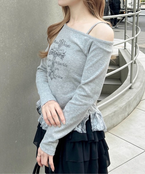 INGNI(イング)の「ワンショルレースレイヤードトップス(Tシャツ/カットソー・レディース・オフホワイト/グレー/ブラック・M)」の7枚目の写真