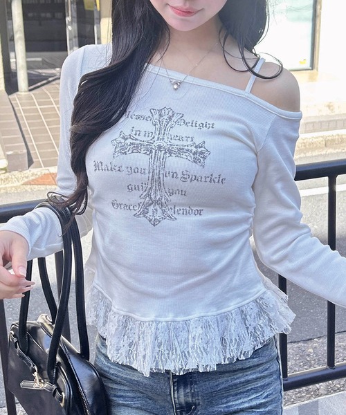 INGNI(イング)の「ワンショルレースレイヤードトップス(Tシャツ/カットソー・レディース・オフホワイト/グレー/ブラック・M)」の12枚目の写真