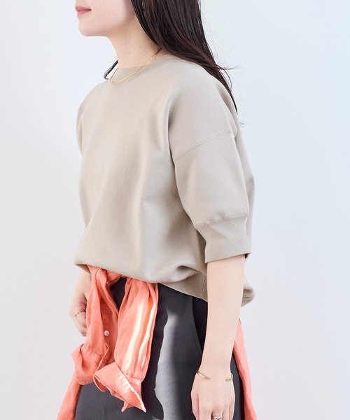 MICA&DEAL（マイカ＆ディール）の「【WEB限定カラーあり】スムースニットプルオーバー（ニット/セーター・レディース・オフホワイト/ライトベージュ/ミント/ネイビー・FREE）」の5枚目の写真