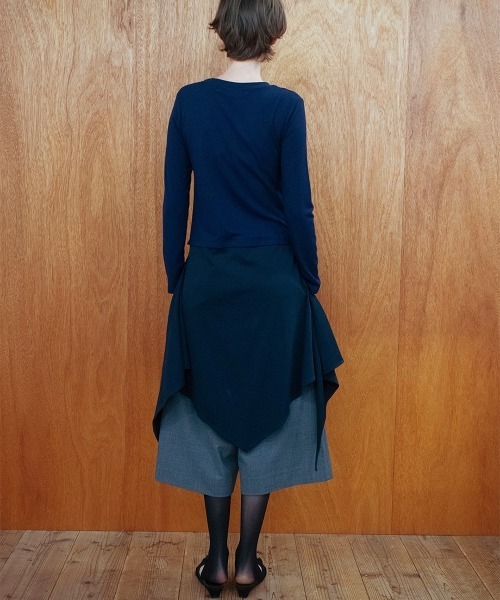 leinwande（ラインヴァンド）の「Scarf Long T-Shirt（Tシャツ/カットソー・レディース・アイボリー/グレー/ネイビー系/ブラウン・ONE SIZE）」の6枚目の写真