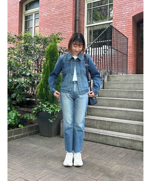 BROOKS BROTHERS(ブルックスブラザーズ)の「コットンデニム ウォッシュド トラッカージャケット(デニムジャケット・レディース・ライトブルー・LARGE/MEDIUM/SMALL/X-SMALL)」の7枚目の写真
