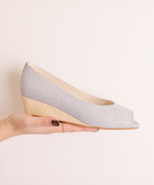 artemis by DIANA（アルテミスバイダイアナ）の「ウェッジソール　オープントゥパンプス（パンプス・レディース・ブラック/グレー/ベージュ・22.0cm/22.5cm/23.0cm/23.5cm/24.0cm/24.5cm/25.0cm）」の5枚目の写真