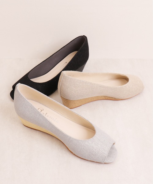 artemis by DIANA（アルテミスバイダイアナ）の「ウェッジソール　オープントゥパンプス（パンプス・レディース・ブラック/グレー/ベージュ・22.0cm/22.5cm/23.0cm/23.5cm/24.0cm/24.5cm/25.0cm）」の18枚目の写真