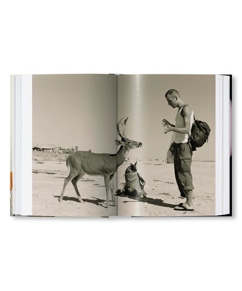 VILLA BOOKS（ヴィラ ブックス）の「WOLFGANG TILLMANS FOUR BOOKS（本・メンズ・その他・FREE）」の4枚目の写真