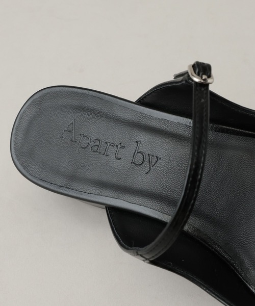 A part by（アパートバイ）の「ダブルストラップミュール（その他シューズ・レディース・ブラック/アイボリー・LARGE/MEDIUM）」の10枚目の写真