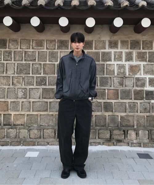 WMC(ダブリューエムシー)の「コットンウォッシュドバルーンパンツ_CHARCOAL GREY(その他パンツ・メンズ・チャコールグレー・34/32(L)/30(M))」の2枚目の写真