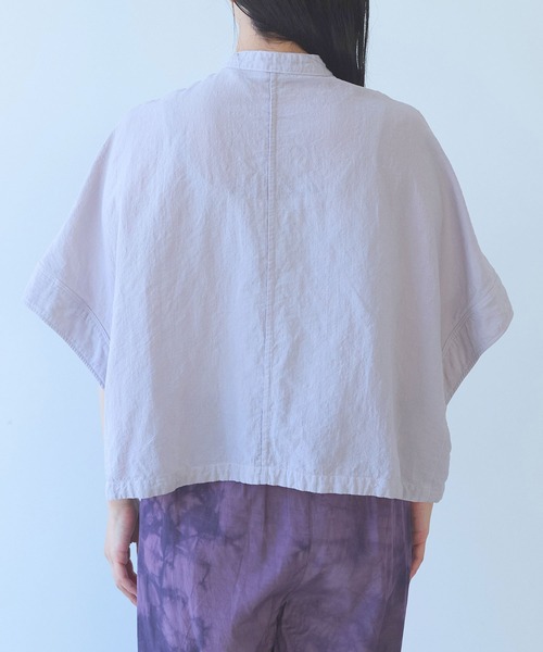 yuni(ユニ )の「強撚CottonLinen 近江晒short blouse(シャツ/ブラウス・レディース・カーキ/パープル/チャコールグレー/レッド・FREE)」の21枚目の写真