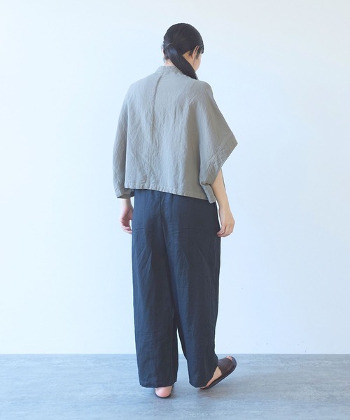yuni(ユニ )の「強撚CottonLinen 近江晒short blouse(シャツ/ブラウス・レディース・カーキ/パープル/チャコールグレー/レッド・FREE)」の7枚目の写真