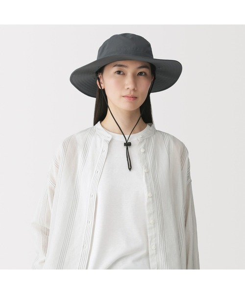 無印良品（ムジルシリョウヒン）の「ＵＶカット日陰を持ち歩くサファリハット（ハット・レディース・ブラウン系/ダークグレー/サンドベージュ・56.5-59cm）」の22枚目の写真