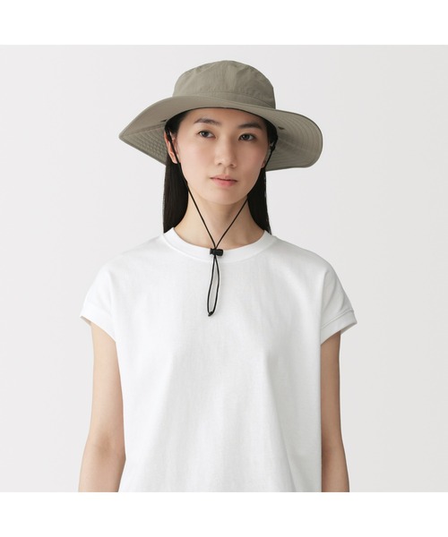無印良品（ムジルシリョウヒン）の「ＵＶカット日陰を持ち歩くサファリハット（ハット・レディース・ブラウン系/ダークグレー/サンドベージュ・56.5-59cm）」の7枚目の写真