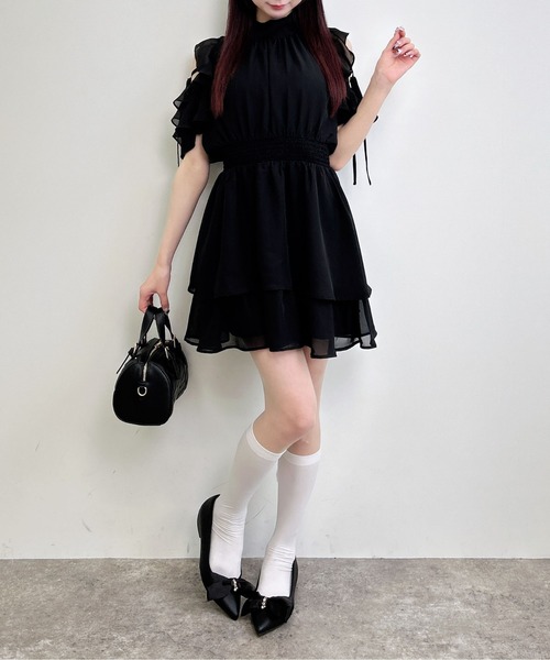 INGNI(イング)の「2Wayリボン肩あきフリルミニワンピース(ワンピース・レディース・ブラック系/ホワイト系その他3/ブラック系3/ブラック・M)」の21枚目の写真
