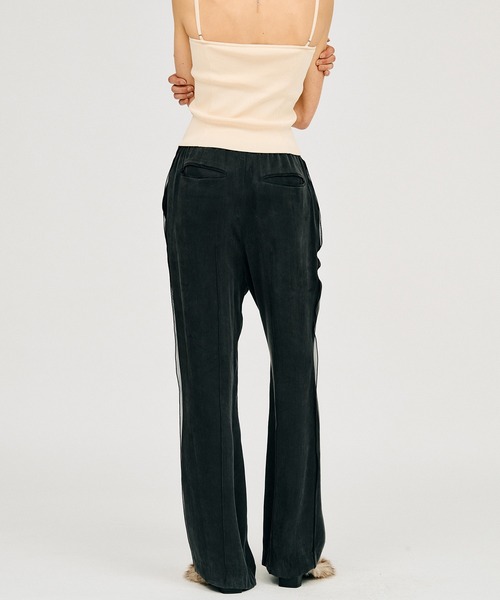 PRANK PROJECT（プランクプロジェクト）の「【2026Summer Pre-Order】サテンフレアパンツ / Satin Flare Pants（その他パンツ・レディース・ホワイト/ピンク/ブラック・36/38）」の12枚目の写真