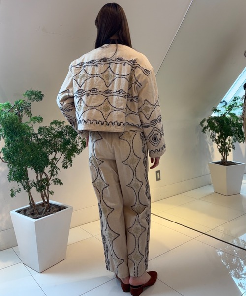 sara mallika（サラ マリカ）の「COTTON LINEN AARI EMBROIDERY（ノーカラージャケット・レディース・ブルー/ベージュ・FREE）」の4枚目の写真