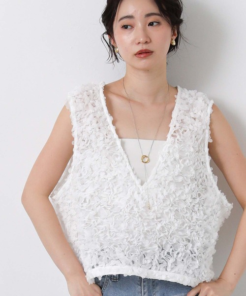 Gready Brilliant（グレディブリリアン）の「３ＤチュールＶネックベスト（シャツ/ブラウス・レディース・ブラック/オフホワイト・FREE）」の10枚目の写真