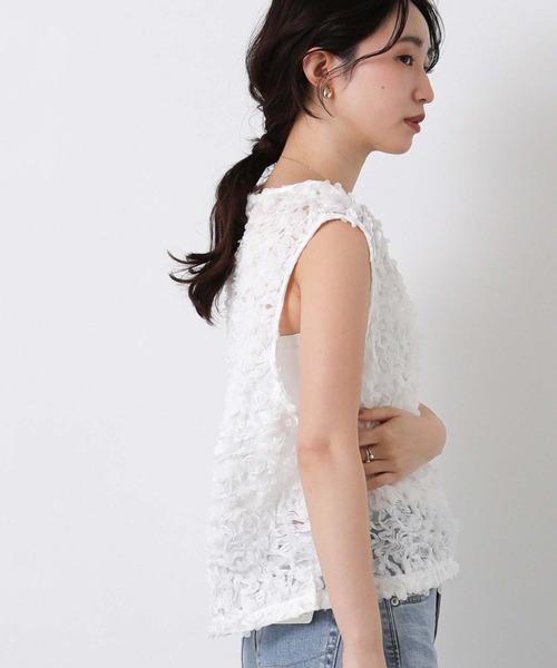 Gready Brilliant（グレディブリリアン）の「３ＤチュールＶネックベスト（シャツ/ブラウス・レディース・ブラック/オフホワイト・FREE）」の8枚目の写真