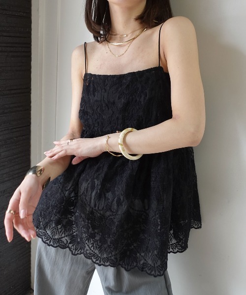 CORNERS(コーナーズ)の「オーガンジーレース刺繍キャミソール(キャミソール・レディース・ベージュ系その他/ホワイト/ブラック・M)」の21枚目の写真