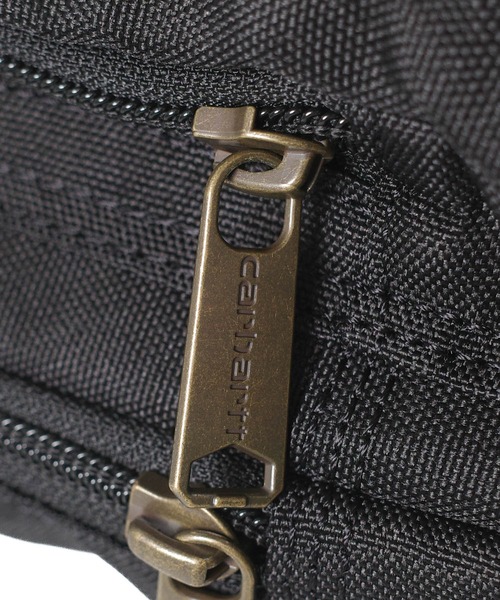 Carhartt(カーハート)の「【UT207】【Carhartt/カーハート】CROSS BODY ZIP BAG(ボディバッグ/ウエストポーチ・メンズ・ブラック/ブラウン・FREE)」の7枚目の写真