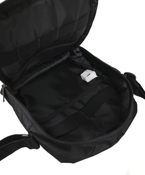 Carhartt(カーハート)の「【UT207】【Carhartt/カーハート】CROSS BODY ZIP BAG(ボディバッグ/ウエストポーチ・メンズ・ブラック/ブラウン・FREE)」の4枚目の写真