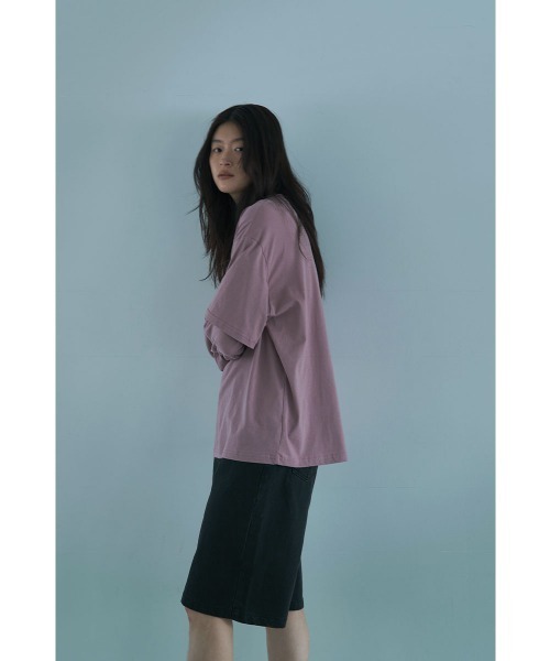 marjour（マージュール）の「MUTED TONES LAYERED LIKE TEE（Tシャツ/カットソー・レディース・ピンク/チャコールグレー/ベージュ・M）」の9枚目の写真