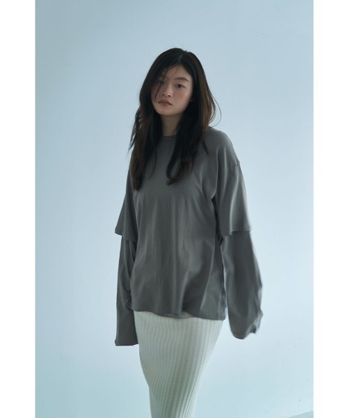marjour（マージュール）の「MUTED TONES LAYERED LIKE TEE（Tシャツ/カットソー・レディース・ピンク/チャコールグレー/ベージュ・M）」の18枚目の写真