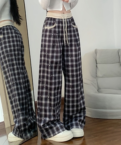2ly2(トゥーリートゥー)の「チェック柄ワイドパンツ レディース ドロスト ウエストゴム ルーズシルエット(その他パンツ・レディース・ブラック/グリーン・FREE)」の7枚目の写真