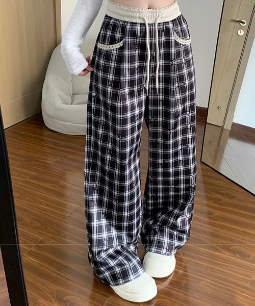 2ly2(トゥーリートゥー)の「チェック柄ワイドパンツ レディース ドロスト ウエストゴム ルーズシルエット(その他パンツ・レディース・ブラック/グリーン・FREE)」の10枚目の写真