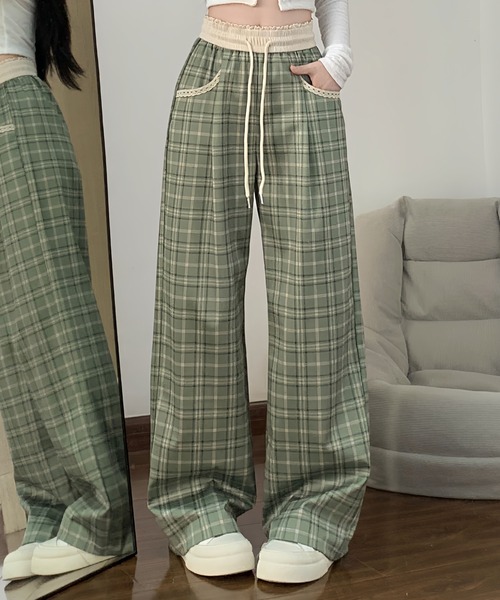 2ly2(トゥーリートゥー)の「チェック柄ワイドパンツ レディース ドロスト ウエストゴム ルーズシルエット(その他パンツ・レディース・ブラック/グリーン・FREE)」の14枚目の写真