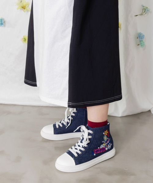 ScoLar（スカラー）の「162614：取り外し可能サコッシュ付き ポップ柄配色ワンピース（ワンピース・レディース・オフホワイト/ブラック・M）」の4枚目の写真