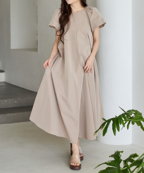 BIRTHDAY BASH(バースデイバッシュ)の「VOLUME SLEEVE A LINE DRESS(ボリュームスリーブAラインドレス)(ワンピース・レディース・ブラック/ホワイト系その他/ピンク/ベージュ・FREE)」の3枚目の写真