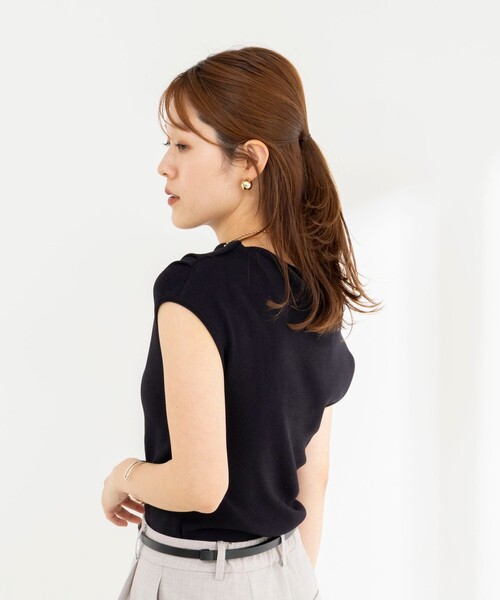 NOLLEY’S(ノーリーズ)の「《手洗い可能》オフショルダーノースリーブプルオーバー(ニット/セーター・レディース・ボルドー/ブラック/オフホワイト・38)」の21枚目の写真