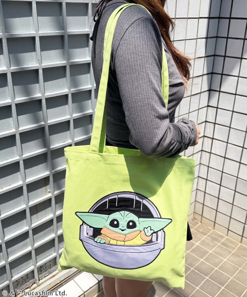 4GEEKS BY SPIRALGIRL(フォーギークスバイスパイラルガール)の「【STAR WARS/マンダロリアン/グローグー】トートバッグ(トートバッグ・レディース・グリーン・FREE)」の3枚目の写真