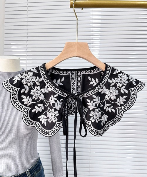 LA VORAGINE(ラ ヴォラジネ)の「レース レトロ花柄 刺繍 つけ襟【マルチウェイ】(マフラー・レディース・Black/White・M)」の15枚目の写真