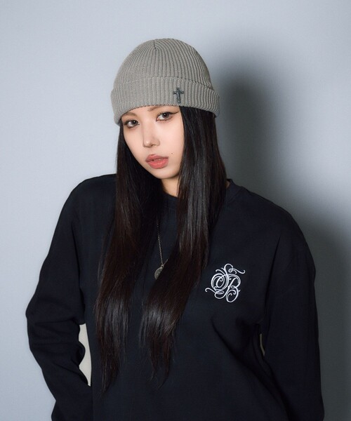 Subciety(サブサエティ)の「Cross pin low watch(ニットキャップ/ビーニー・メンズ・ブラック/ネイビー/グレー・FREE)」の2枚目の写真