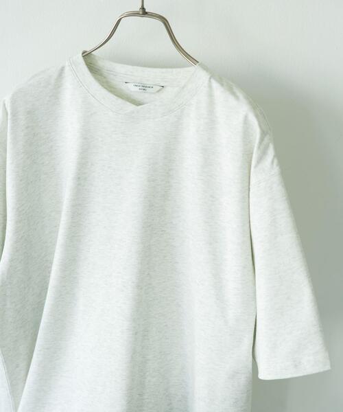 URBAN RESEARCH DOORS(アーバンリサーチドアーズ)の「『速乾/接触冷感/UVカット』Sorona ラウンドカラーショートスリーブTシャツ(Tシャツ/カットソー・メンズ・ライトグレー/ボルドー/ブラック・LARGE/MEDIUM)」の1枚目の写真