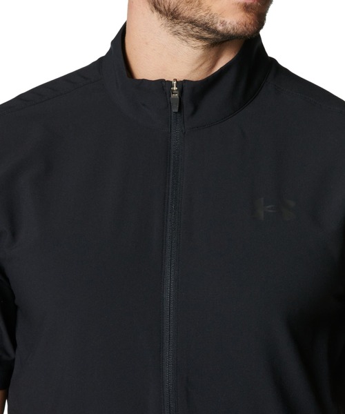 UNDER ARMOUR(アンダーアーマー)の「UAフレッシュウーブン フルジップ ショートスリーブ ジャケット(トレーニング/メンズ)(その他アウター・メンズ・ブラック・S/L/2XL/XL/M)」の4枚目の写真