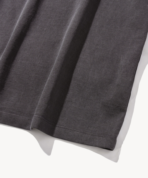 DENMADE(デンメイド)の「DEN002 Blank Faded Tee (Charcoal)(Tシャツ/カットソー・メンズ・その他・MEDIUM/LARGE/X-LARGE)」の2枚目の写真