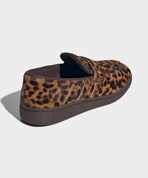 SALON adam et rope'(サロン アダム エ ロペ)の「【adidas(アディダス)】HANDBALL SPEZIAL LOAFER / ハンドボール スペツィアル ローファー(スニーカー・レディース・ベージュ系その他・25/24.5/23.5/22.5)」の3枚目の写真