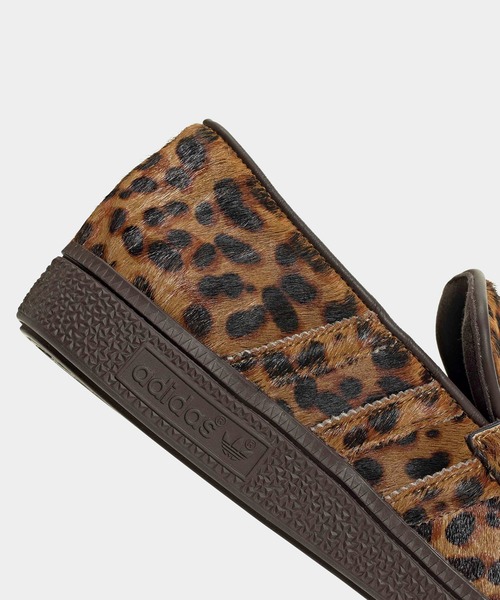 SALON adam et rope'(サロン アダム エ ロペ)の「【adidas(アディダス)】HANDBALL SPEZIAL LOAFER / ハンドボール スペツィアル ローファー(スニーカー・レディース・ベージュ系その他・25/24.5/23.5/22.5)」の5枚目の写真