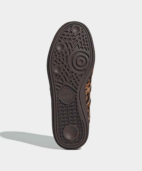 SALON adam et rope'(サロン アダム エ ロペ)の「【adidas(アディダス)】HANDBALL SPEZIAL LOAFER / ハンドボール スペツィアル ローファー(スニーカー・レディース・ベージュ系その他・25/24.5/23.5/22.5)」の7枚目の写真