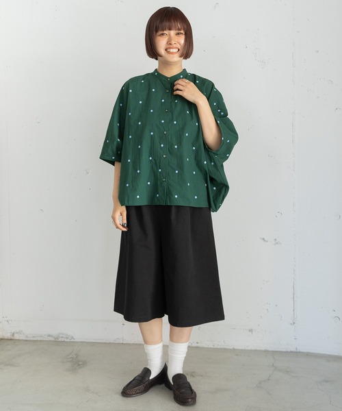 POU DOU DOU(プードゥドゥ)の「ドット刺繍ポンチョブラウス(シャツ/ブラウス・レディース・キナリ/ダークブラウン/ダークグリーン・3)」の19枚目の写真