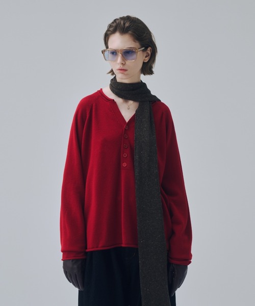 soerte(ソエルテ)の「Wool Blend Rolled Edge Henley Neck Knit / ウールブレンドヘンリーネックニット(ニット/セーター・メンズ・レッド/グレー/ブラウン/ブラック・3/1/2)」の14枚目の写真