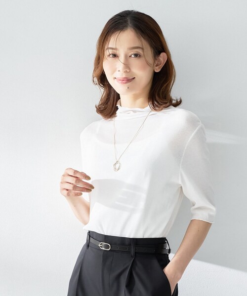 UNTITLED(アンタイトル)の「シアーテレコハイネックトップス(Tシャツ/カットソー・レディース・サックスブルー/オフホワイト/ブラック/ライトイエロー系/ピンク/ライトグリーン/チャコールグレー・02/04/48/50/00/44)」の9枚目の写真