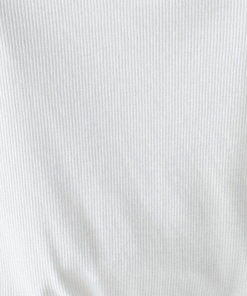 UNTITLED(アンタイトル)の「シアーテレコハイネックトップス(Tシャツ/カットソー・レディース・サックスブルー/オフホワイト/ブラック/ライトイエロー系/ピンク/ライトグリーン/チャコールグレー・02/04/48/50/00/44)」の12枚目の写真
