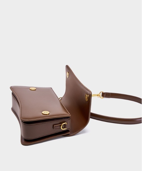 NiiNa(ニーナ)の「【 NiiNa / ニーナ 】高品質レザー2wayスリムシルエットショルダーバッグ(ショルダーバッグ・レディース・レッド・FREE)」の15枚目の写真