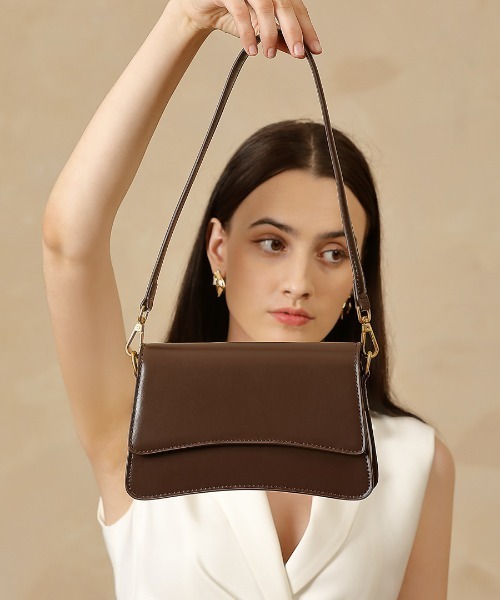 NiiNa(ニーナ)の「【 NiiNa / ニーナ 】高品質レザー2wayスリムシルエットショルダーバッグ(ショルダーバッグ・レディース・レッド・FREE)」の21枚目の写真