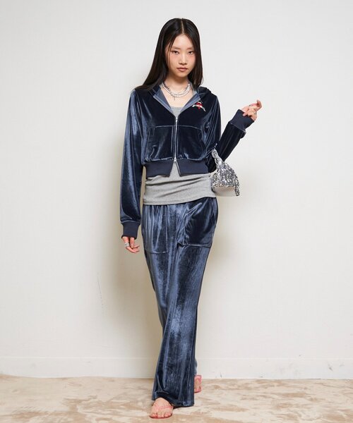 WHO'S WHO gallery(フーズフーギャラリー)の「【26AW LOOK掲載品番】ベロアインクドチビパーカー(パーカー・レディース・ブラウン/ピンク/ブルー・FREE)」の22枚目の写真