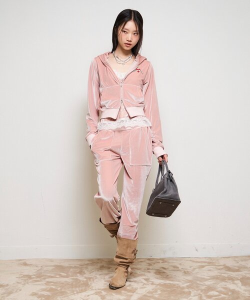 WHO'S WHO gallery(フーズフーギャラリー)の「【26AW LOOK掲載品番】ベロアインクドチビパーカー(パーカー・レディース・ブラウン/ピンク/ブルー・FREE)」の17枚目の写真