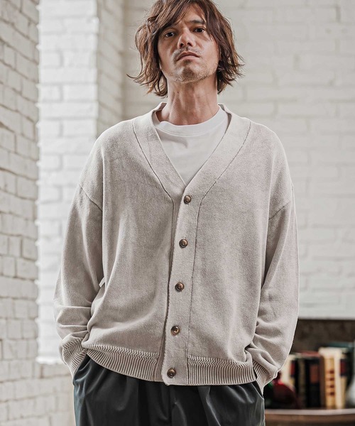 CAMBIO(カンビオ)の「mcg3866-Faded Wash V Neck Knit Cardigan ニットカーディガン(PF-262-015)(カーディガン/ボレロ・メンズ・ブラック/ブルー/マスタード/グレイッシュベージュ・M/L)」の10枚目の写真