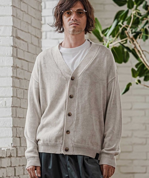 CAMBIO(カンビオ)の「mcg3866-Faded Wash V Neck Knit Cardigan ニットカーディガン(PF-262-015)(カーディガン/ボレロ・メンズ・ブラック/ブルー/マスタード/グレイッシュベージュ・M/L)」の11枚目の写真